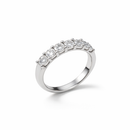 <tc>Ring „Strahlender Stern“ – Eine Ode an die Sanftheit</tc>