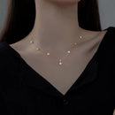 <tc>Vierblättriges Blumenarmband mit Zirkon</tc>