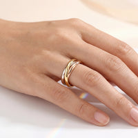 <tc>Ring Trilogie — Drei funkelnde Elemente in Bewegung</tc>