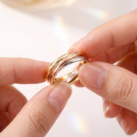 <tc>Ring Trilogie — Drei funkelnde Elemente in Bewegung</tc>