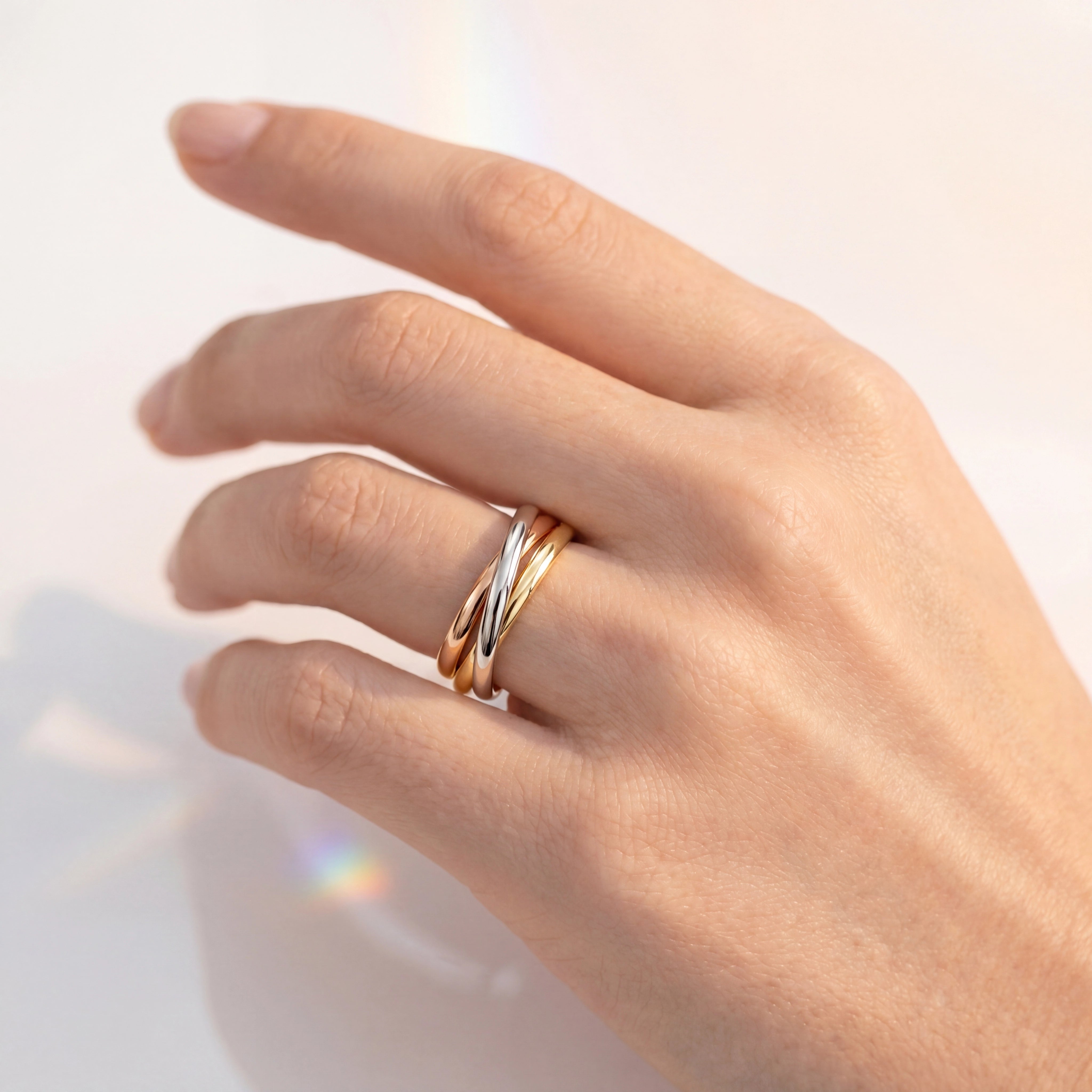 <tc>Ring Trilogie — Drei funkelnde Elemente in Bewegung</tc>